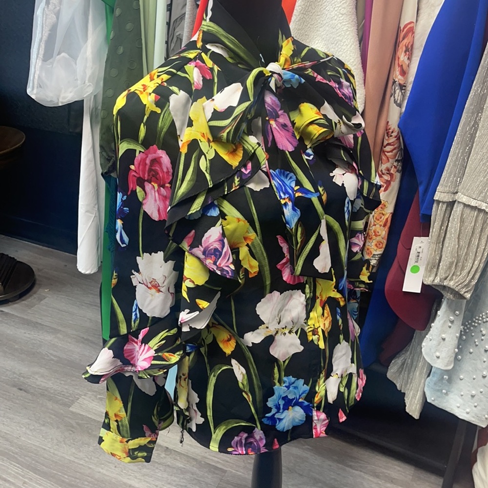 GRACIA RUFFLE 💙💙💚💛 TOP
